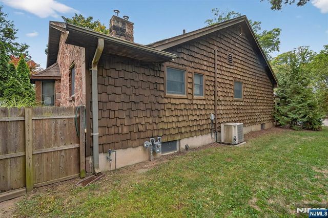 229 Rockland Avenue, River Vale, NJ 07675