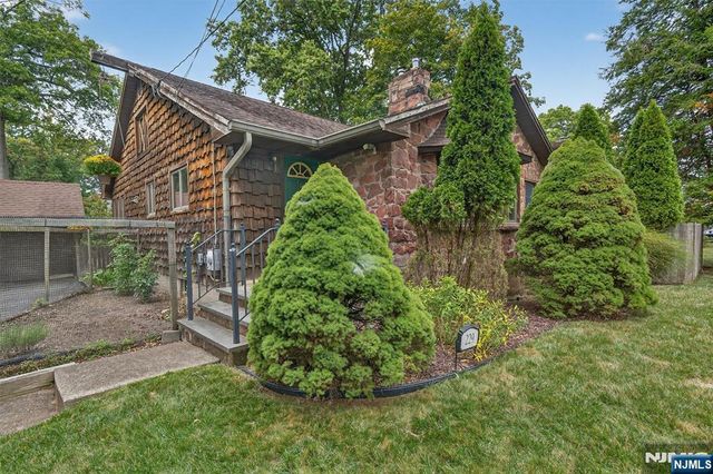 229 Rockland Avenue, River Vale, NJ 07675