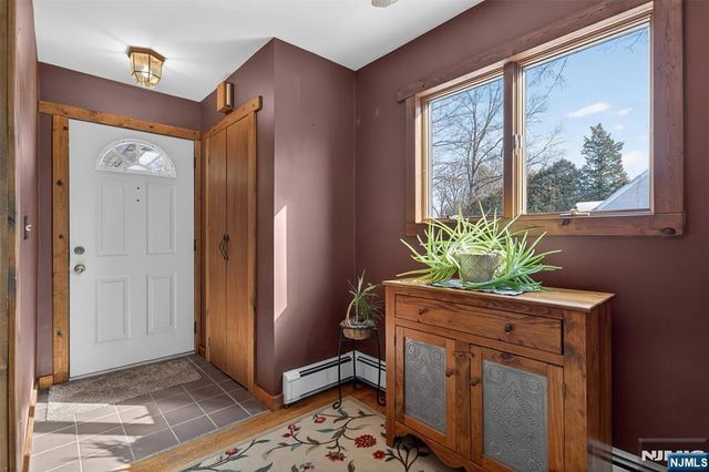 229 Rockland Avenue, River Vale, NJ 07675