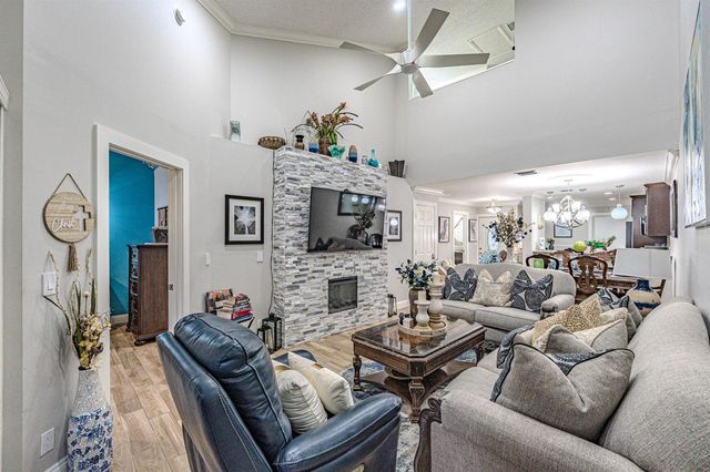 405 Maplewood Drive 405, Greenacres, FL 33415