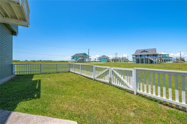 18902 Shaman Drive, Galveston, TX 77554