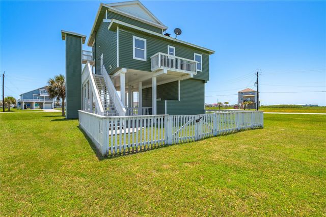 18902 Shaman Drive, Galveston, TX 77554
