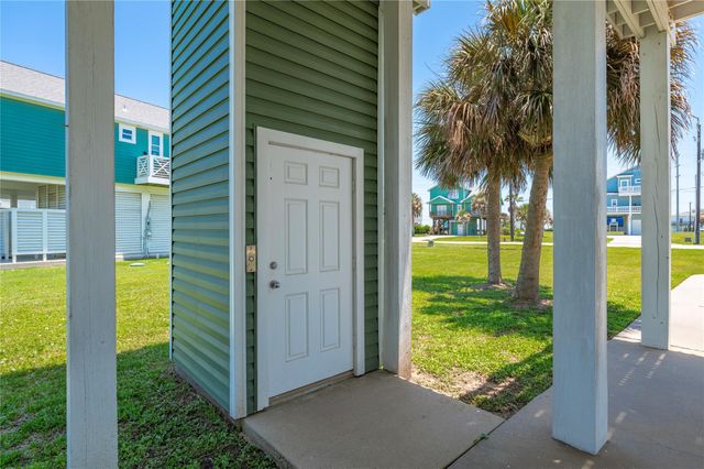 18902 Shaman Drive, Galveston, TX 77554