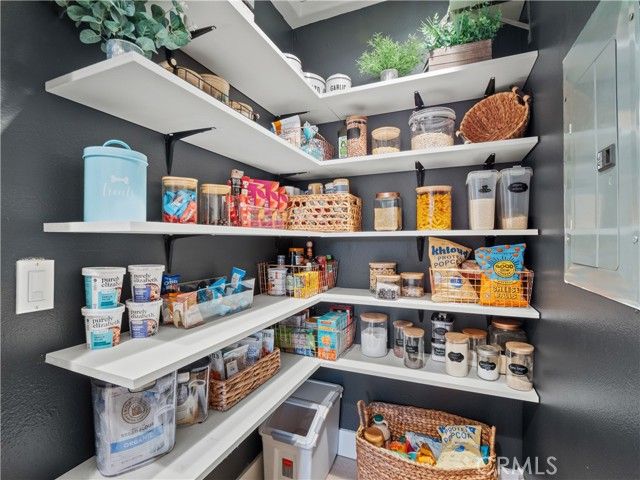 28331 Royal Road, Castaic, CA 91384