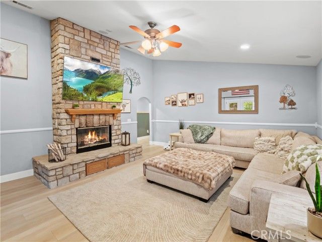 28331 Royal Road, Castaic, CA 91384