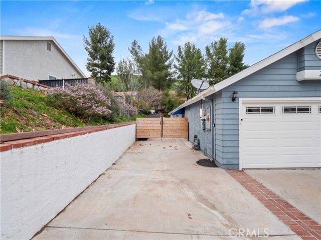 28331 Royal Road, Castaic, CA 91384