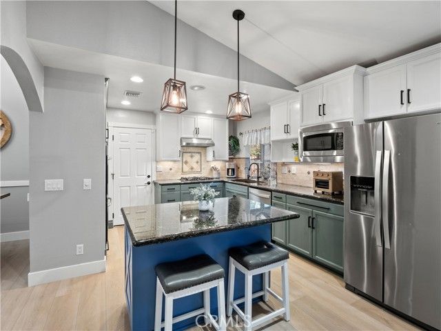 28331 Royal Road, Castaic, CA 91384