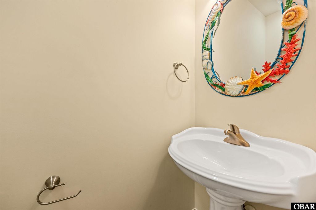 Image 23 of property listing at 114 Flight Drive, Duck, NC 27949