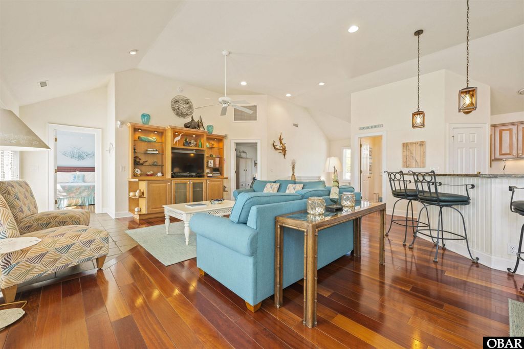 Image 5 of property listing at 114 Flight Drive, Duck, NC 27949