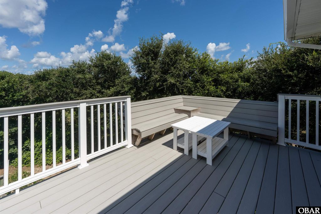 Image 43 of property listing at 114 Flight Drive, Duck, NC 27949
