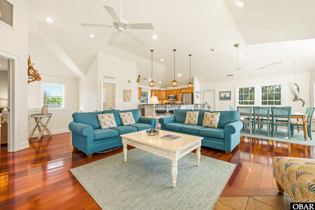 Image 6 of property listing at 114 Flight Drive, Duck, NC 27949