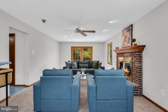 52 HAWKIN RD, Medford, NJ 08055