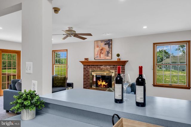 52 HAWKIN RD, Medford, NJ 08055