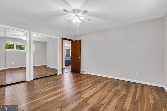 52 HAWKIN RD, Medford, NJ 08055