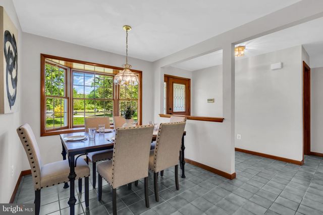 52 HAWKIN RD, Medford, NJ 08055