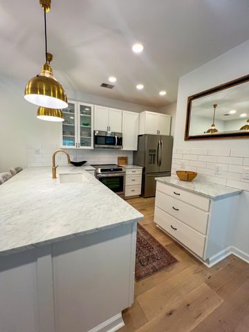 408 S Elgin Court, Charleston, SC 29414