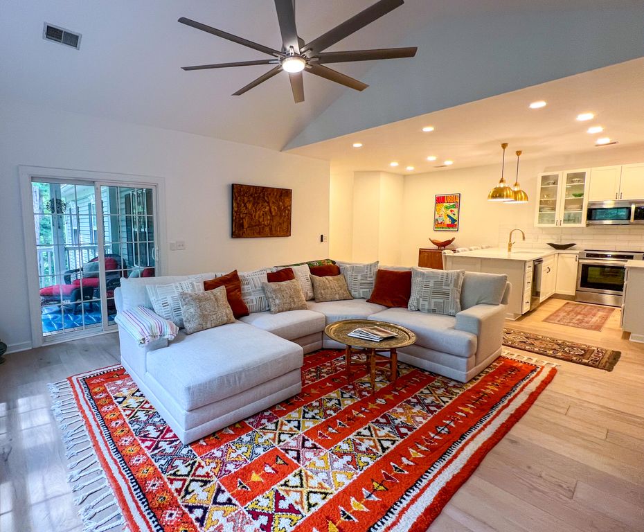 408 S Elgin Court, Charleston, SC 29414