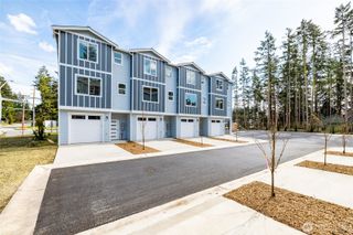 945 NW Heller Street #A2, Oak Harbor, WA 98277