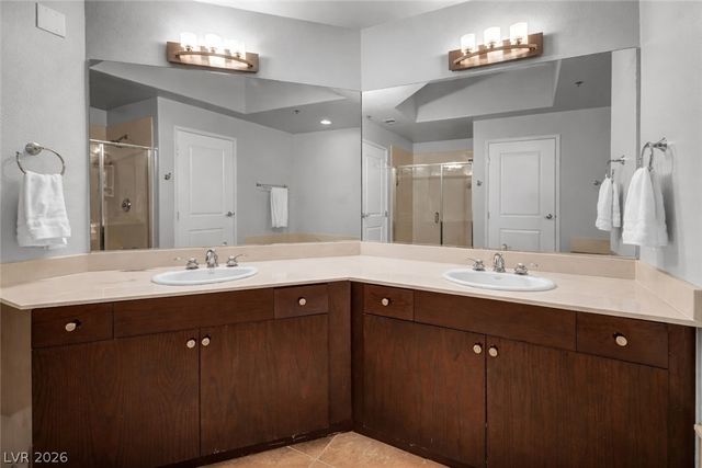 8255 Las Vegas Boulevard 719, Las Vegas, NV 89123