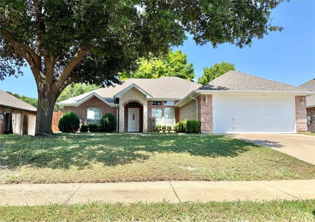 309 Vera Drive, Burleson, TX 76028