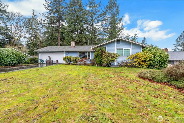 8214 Woodbourne Drive SW, Lakewood, WA 98499
