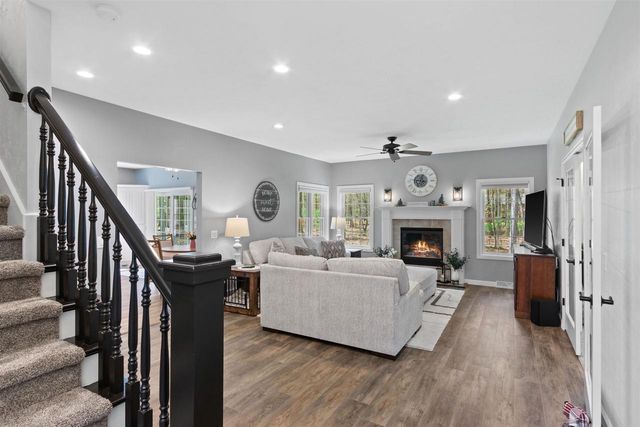 N1996 MAJESTIC PINES CIRCLE, Wautoma, WI 54982