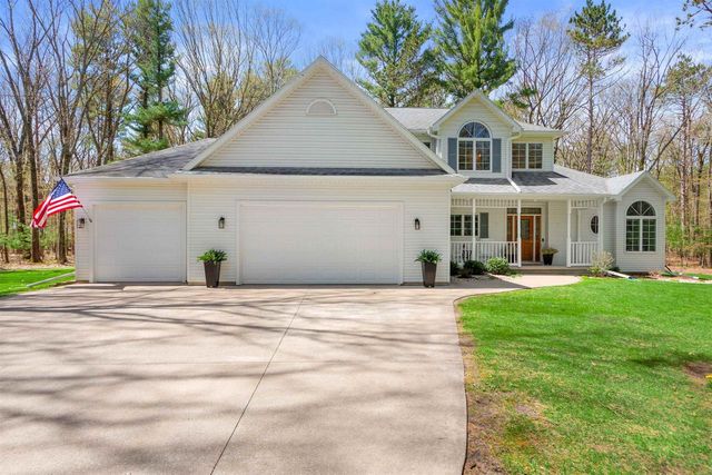 N1996 MAJESTIC PINES CIRCLE, Wautoma, WI 54982