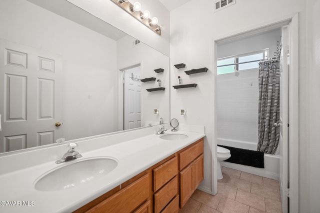 3537 Fairgreen Lane, Palmdale, CA 93551