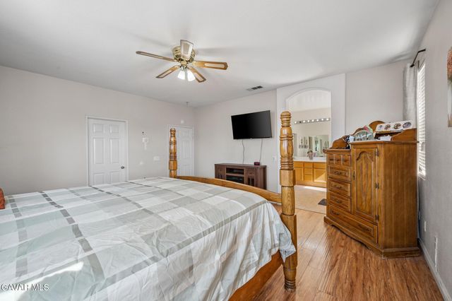 3537 Fairgreen Lane, Palmdale, CA 93551