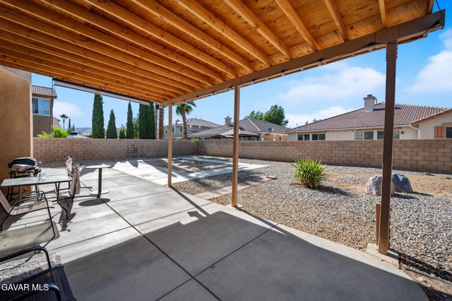 3537 Fairgreen Lane, Palmdale, CA 93551