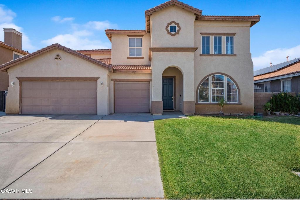 3537 Fairgreen Lane, Palmdale, CA 93551