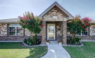 707 Meadow Lane, Bowie, TX 76230