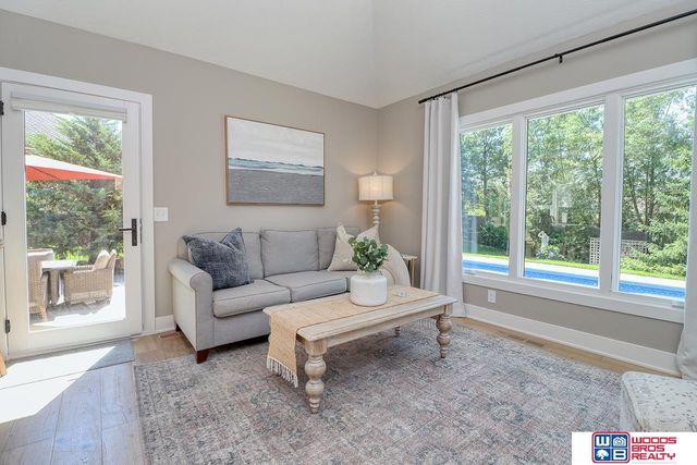 6555 Pheasant Run Place, Lincoln, NE 68516