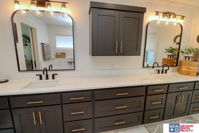6555 Pheasant Run Place, Lincoln, NE 68516