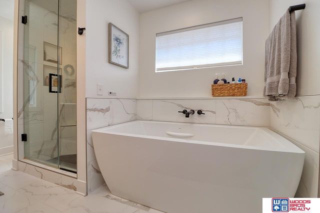 6555 Pheasant Run Place, Lincoln, NE 68516