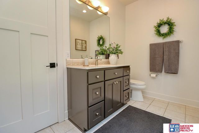 6555 Pheasant Run Place, Lincoln, NE 68516
