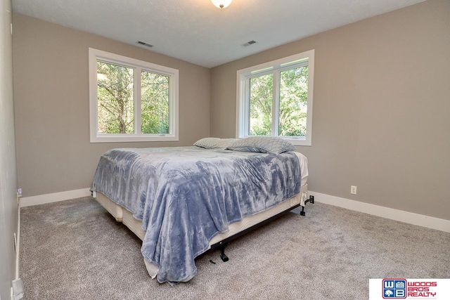 6555 Pheasant Run Place, Lincoln, NE 68516