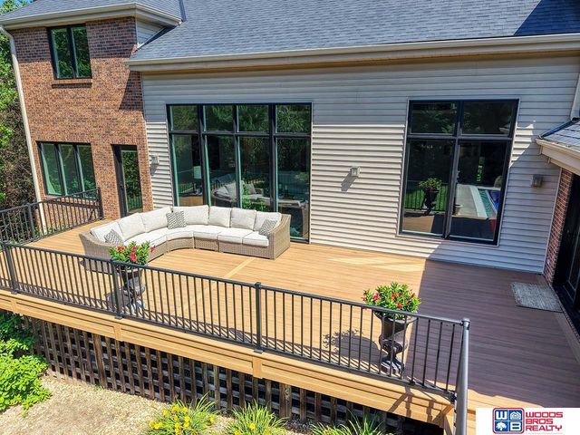 6555 Pheasant Run Place, Lincoln, NE 68516