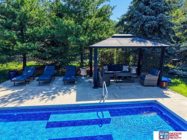 6555 Pheasant Run Place, Lincoln, NE 68516