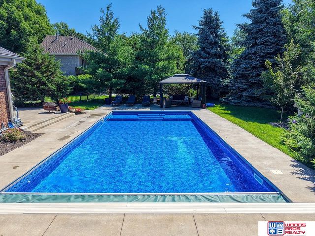 6555 Pheasant Run Place, Lincoln, NE 68516