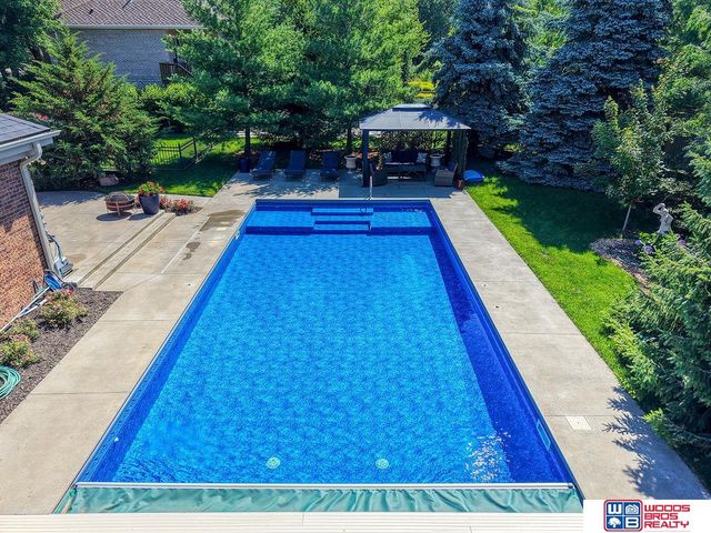 6555 Pheasant Run Place, Lincoln, NE 68516