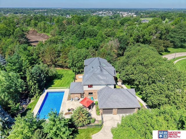 6555 Pheasant Run Place, Lincoln, NE 68516