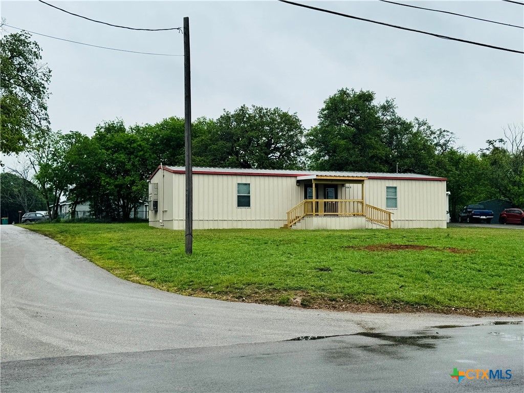 1104 S Wall Street, Belton, TX 76513
