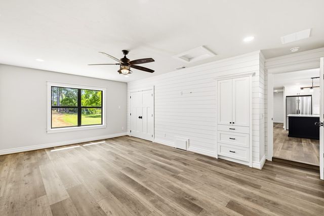 125 W Lower Crabapple Rd., Fredericksburg, TX 78624