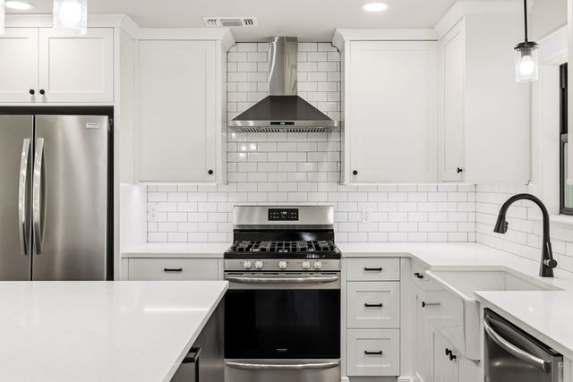125 W Lower Crabapple Rd., Fredericksburg, TX 78624