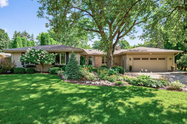 3940 Yorktown Lane N, Plymouth, MN 55441