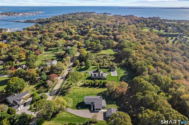 75 Montauk Avenue, Stonington, CT 06378
