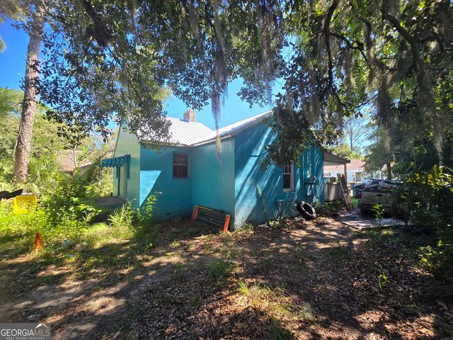 1702 E 39th Street, Savannah, GA 31404