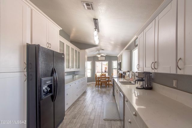 5496 W Dove Of Peace Drive, Marana, AZ 85658