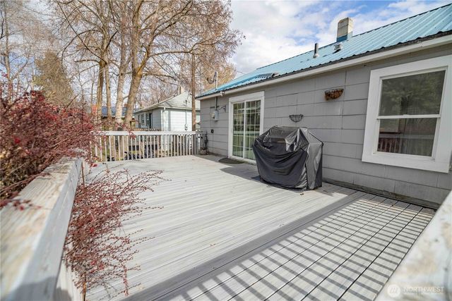 647 3rd Avenue, Okanogan, WA 98840